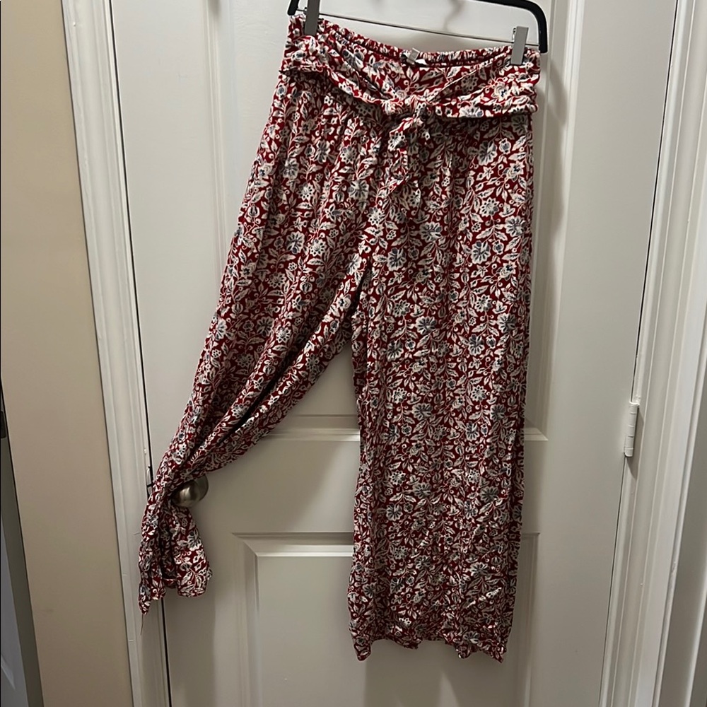 Floral Red and White Wide-Leg Pants